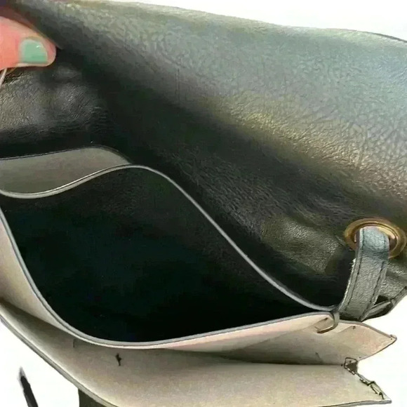 CURATIONS Woven Flap Gold Studded Leather Crossbody purse - Picture 4 of 7